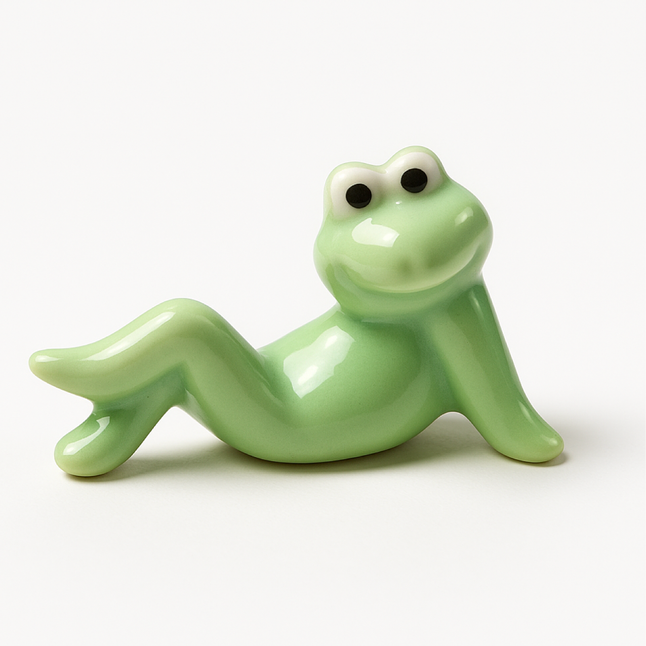 Ceramic Lounging Frog Card Protector